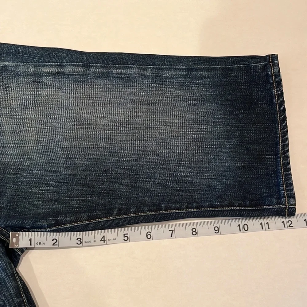 Paige Premium Denim Laurel Shorts Size 28